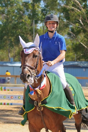Competitor picture for Twins Lovesong 